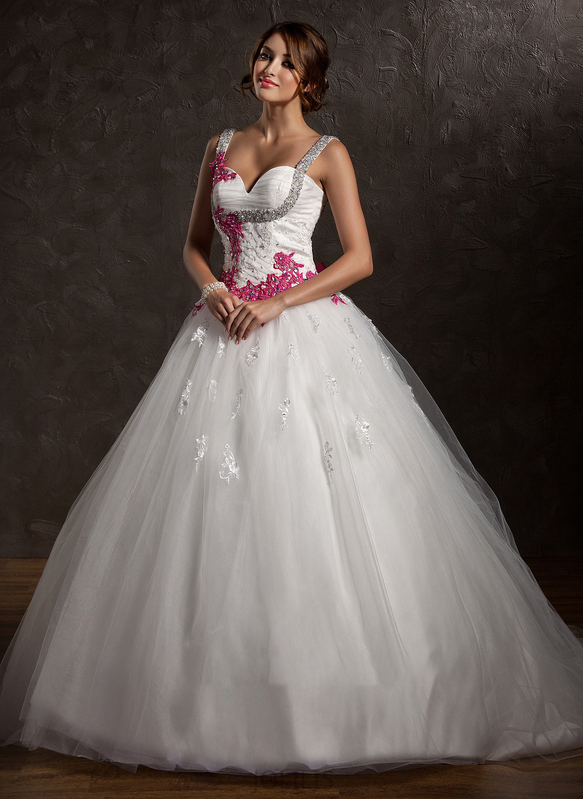 Bow(s) Ball-Gown/Princess Sweetheart Ruffle Appliques Wedding Wedding Dresses Tulle Train Lace Dress With Amber Chapel