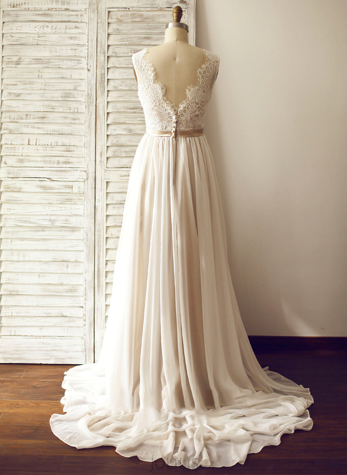 Court A-Line Wedding Dress Train Mariah Wedding Dresses V-neck Chiffon