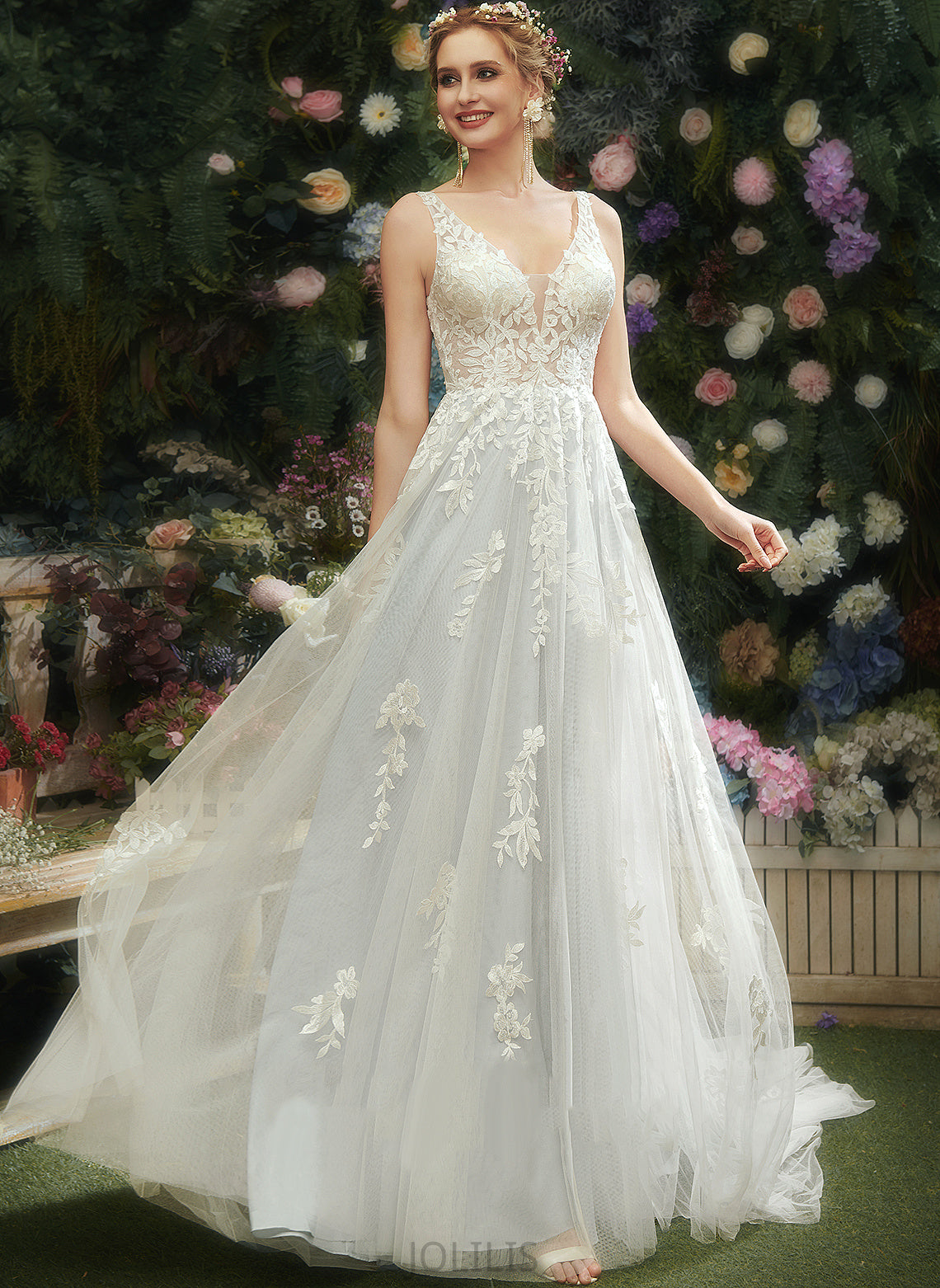 Dress Train Tulle V-neck With Court Wedding Dresses Wedding Marlene A-Line Lace