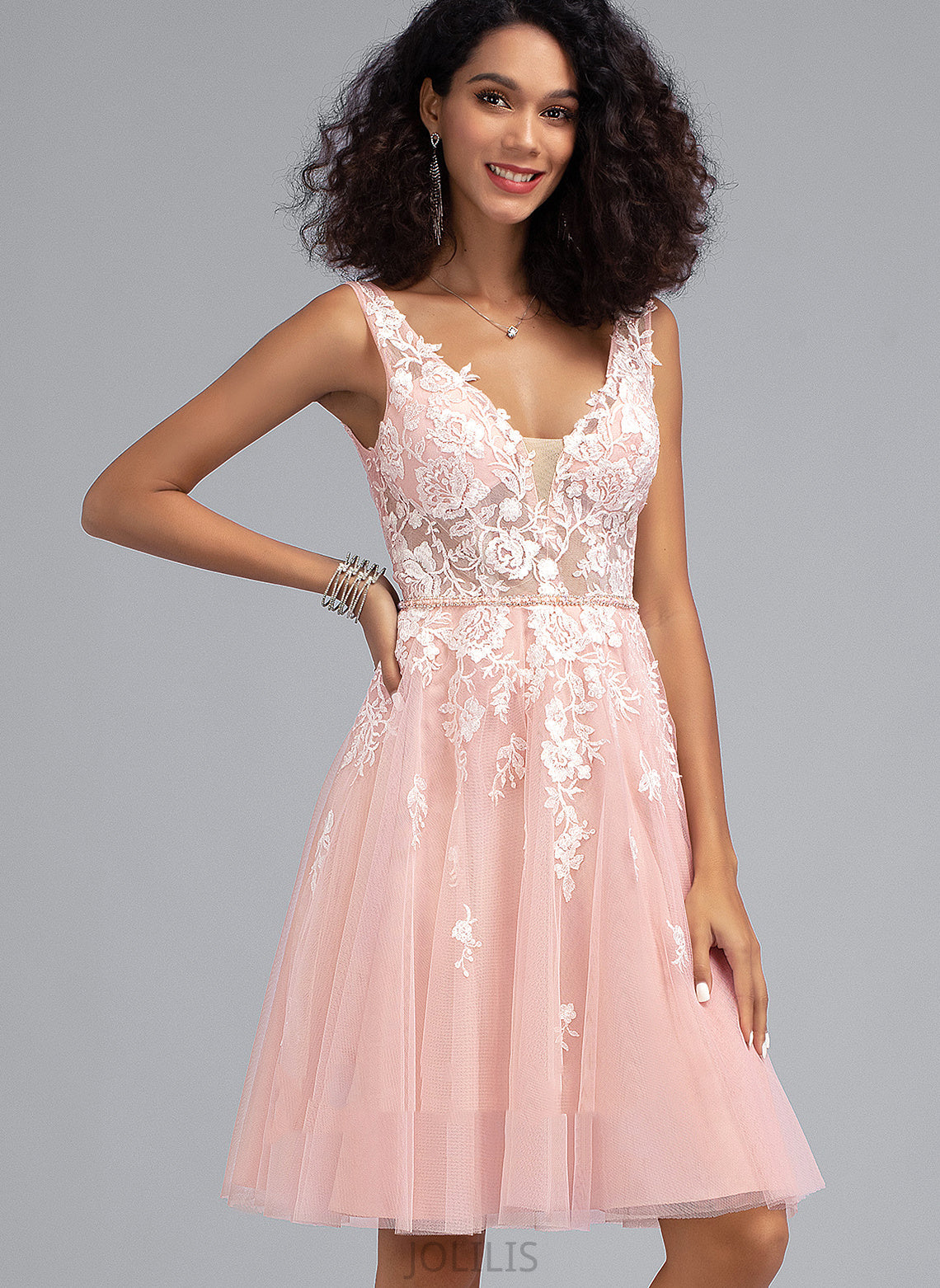 Abbey A-Line With Knee-Length V-neck Homecoming Tulle Sequins Dress Lace Beading Homecoming Dresses