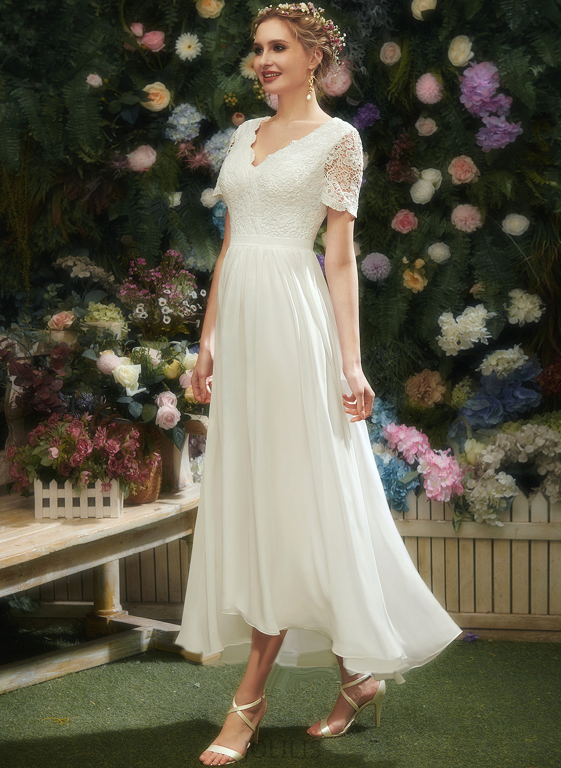 Asymmetrical Dress Wedding A-Line Juliet Wedding Dresses With Chiffon V-neck Lace