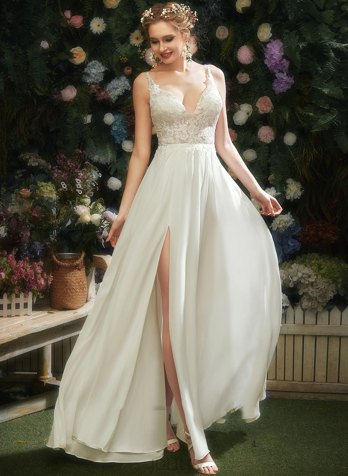 Floor-Length Paloma Split Lace Wedding Dresses V-neck A-Line Wedding With Dress Front