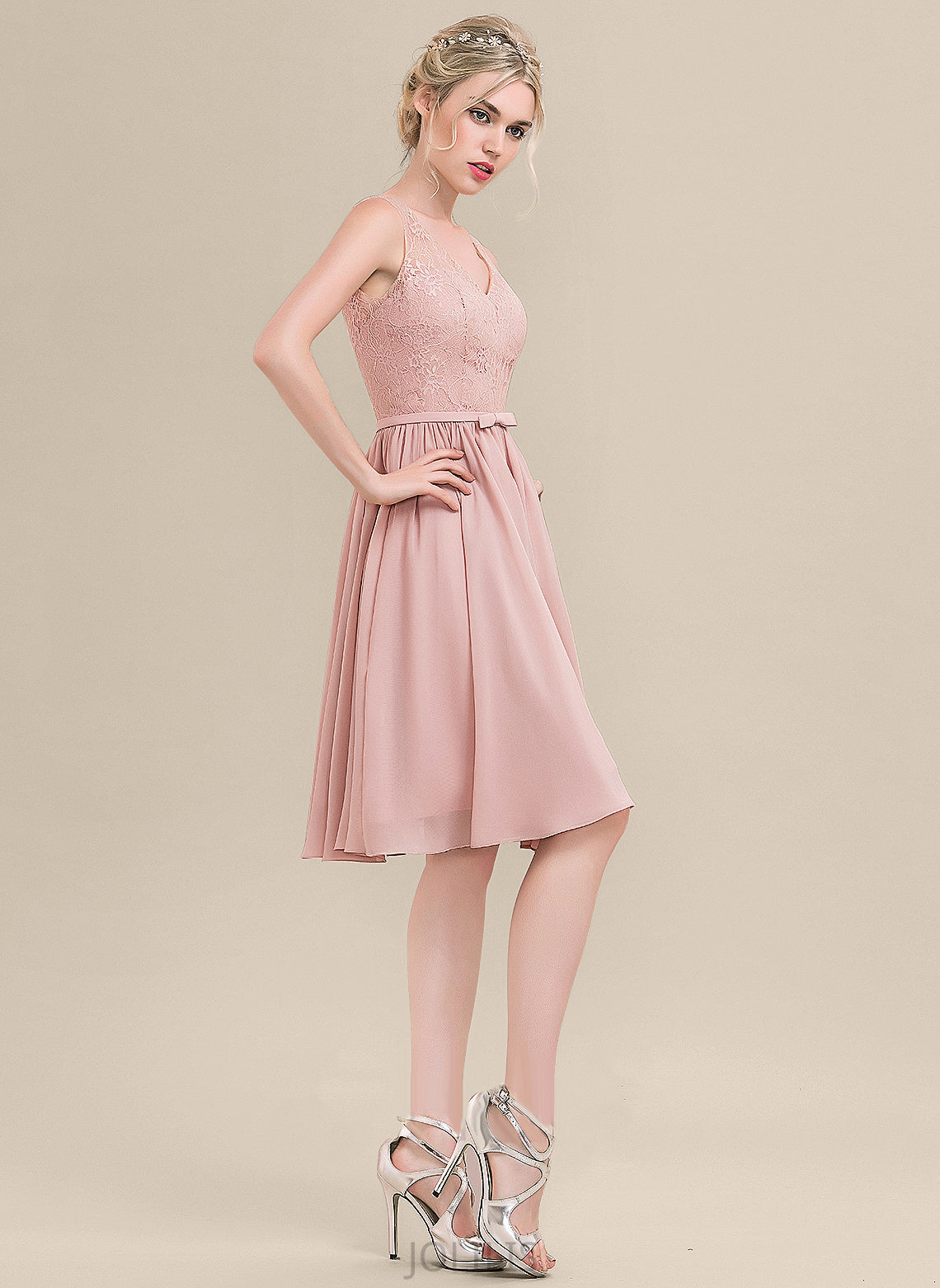 With Knee-Length Chiffon Lace Homecoming Dress Homecoming Dresses V-neck Lace Sam Bow(s) A-Line