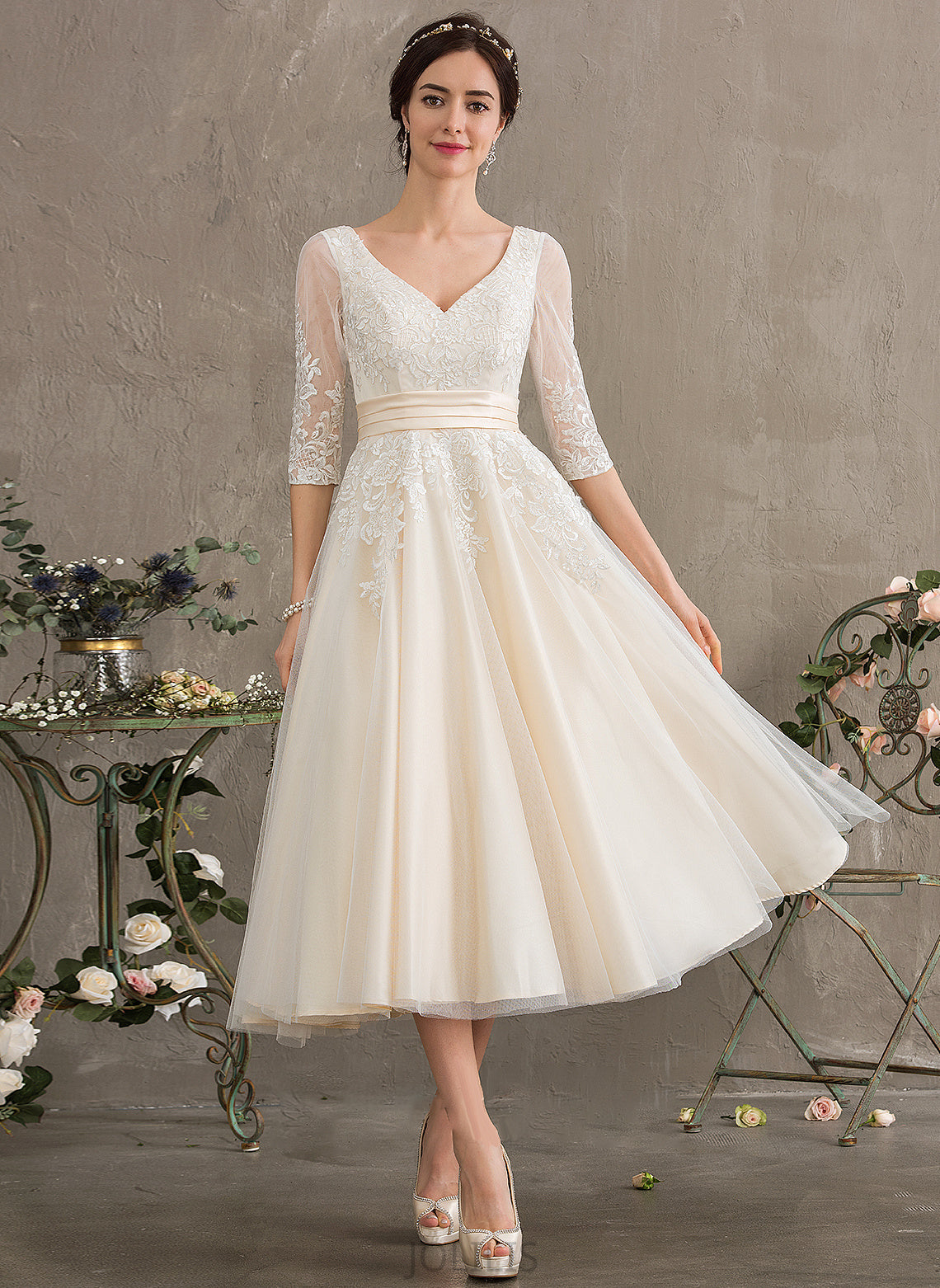 Tea-Length Ball-Gown/Princess Wedding Tulle Dress Wedding Dresses Karla V-neck