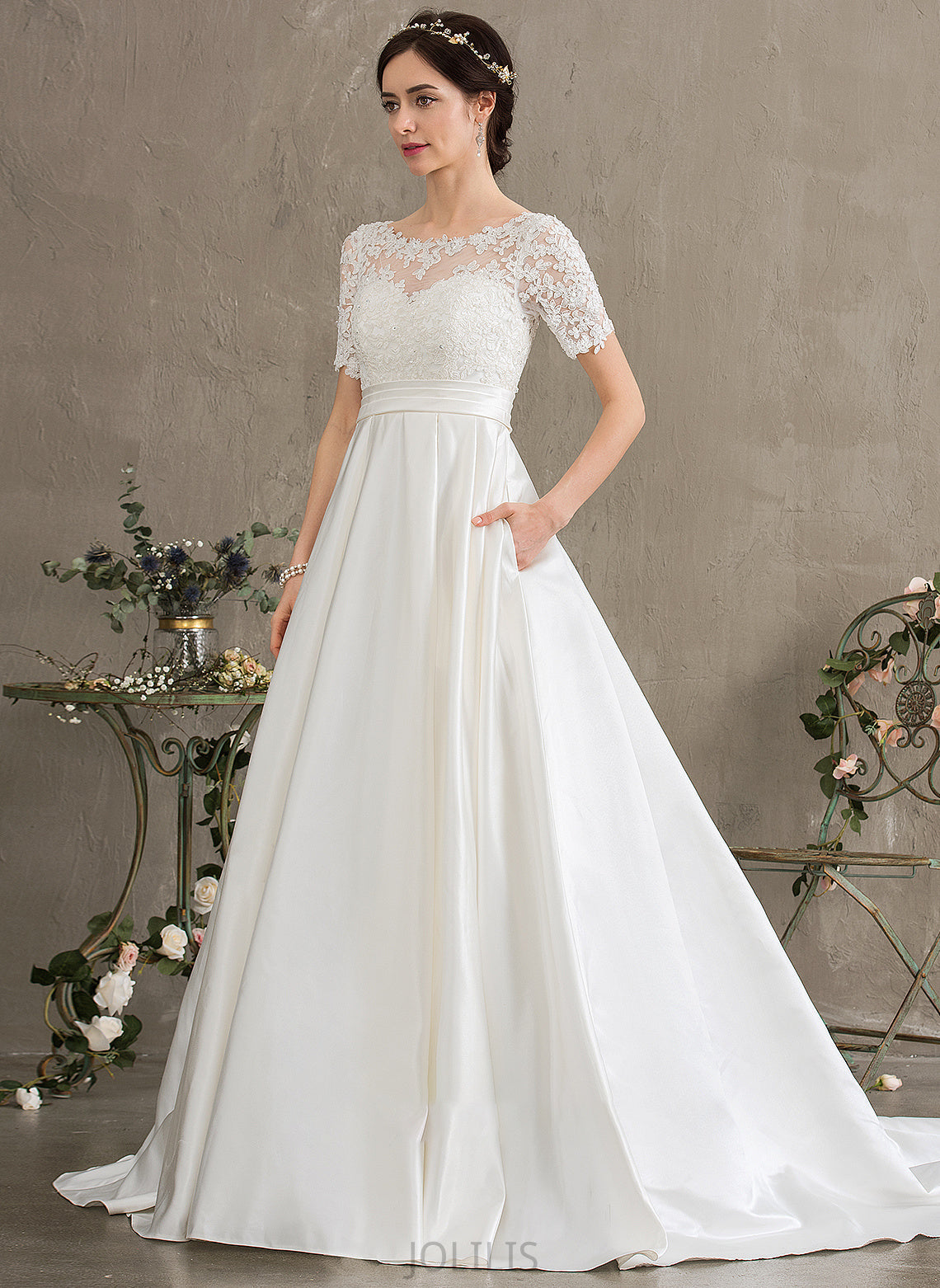 Neck Ball-Gown/Princess Pockets Wedding Dresses Court Dress Beading Sequins Scoop With Satin Train Wedding Isis