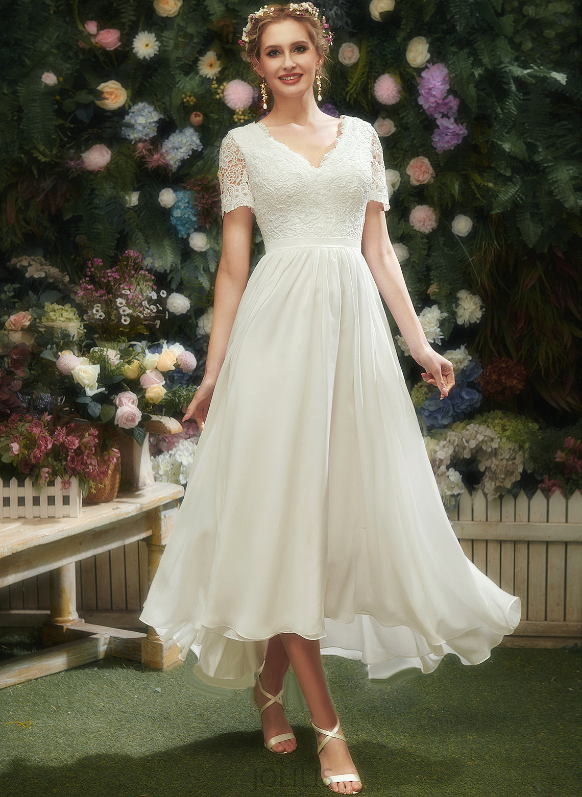 Asymmetrical Dress Wedding A-Line Juliet Wedding Dresses With Chiffon V-neck Lace