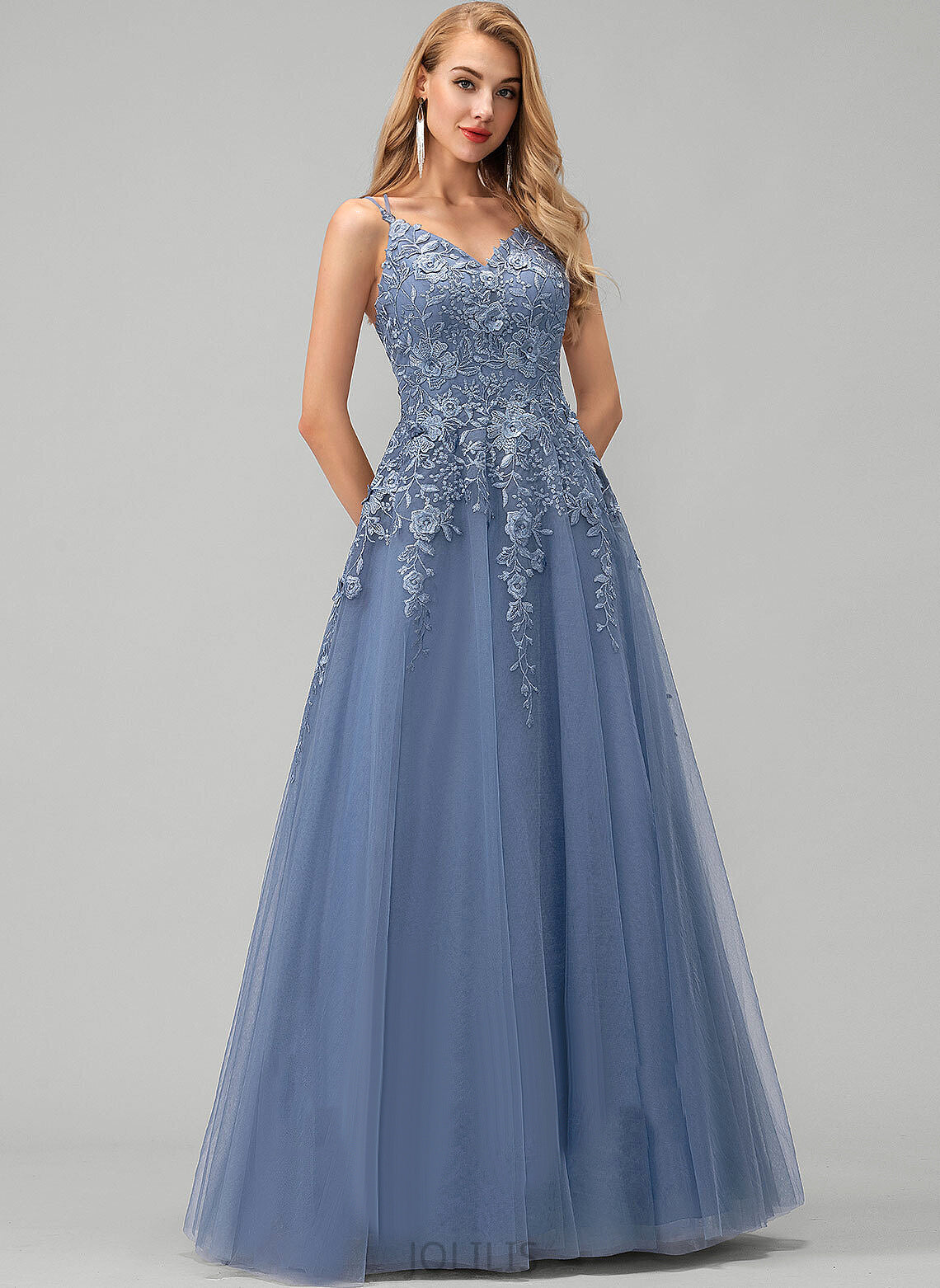 Tulle V-neck Prom Dresses Ball-Gown/Princess Floor-Length Parker