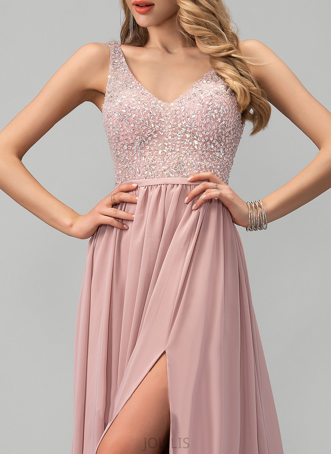 Sequins With Prom Dresses V-neck Beading Floor-Length Chiffon A-Line Delilah