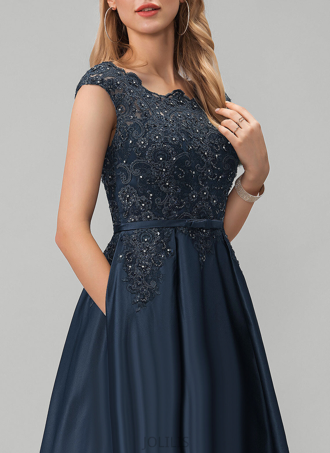 With Floor-Length Izabelle Bow(s) Scoop Beading Satin Ball-Gown/Princess Prom Dresses Sequins