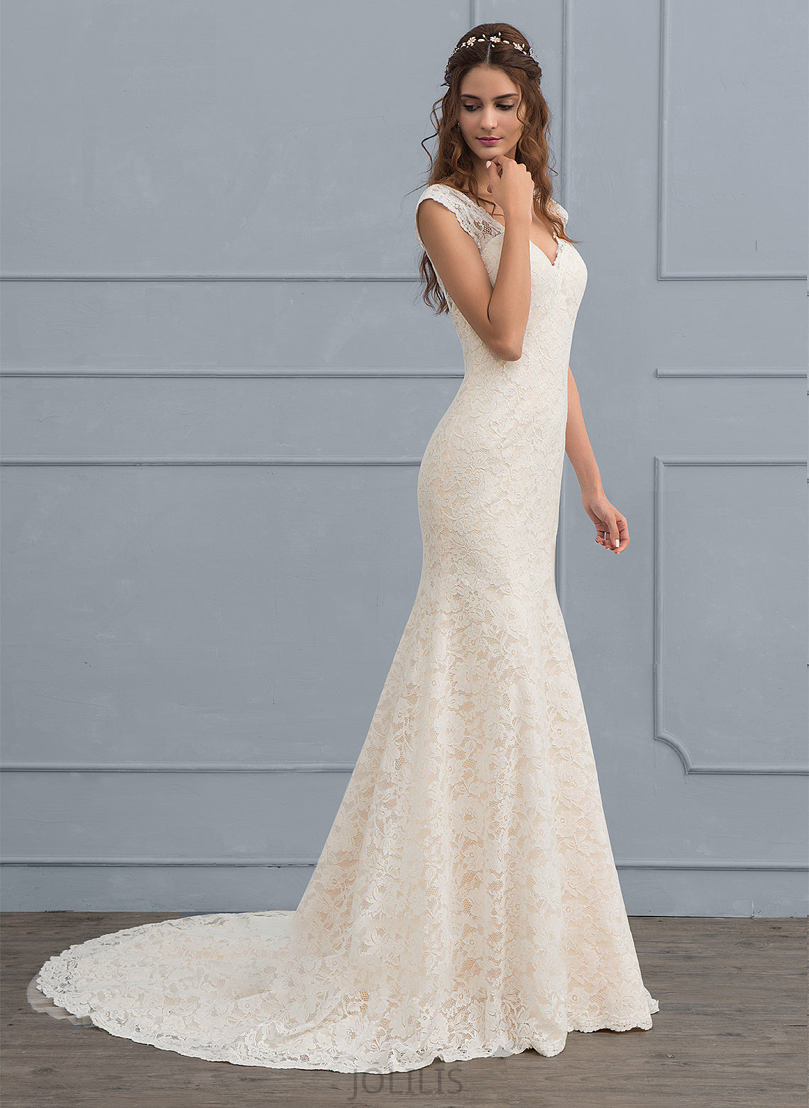 Wedding Court V-neck Trumpet/Mermaid Paisley Lace Wedding Dresses Dress Train