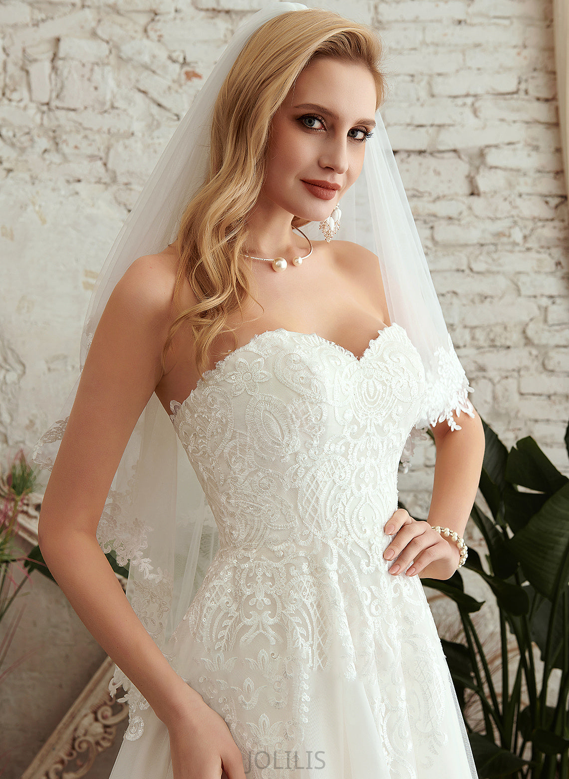 A-Line Maeve With Wedding Court Lace Sweetheart Train Wedding Dresses Dress