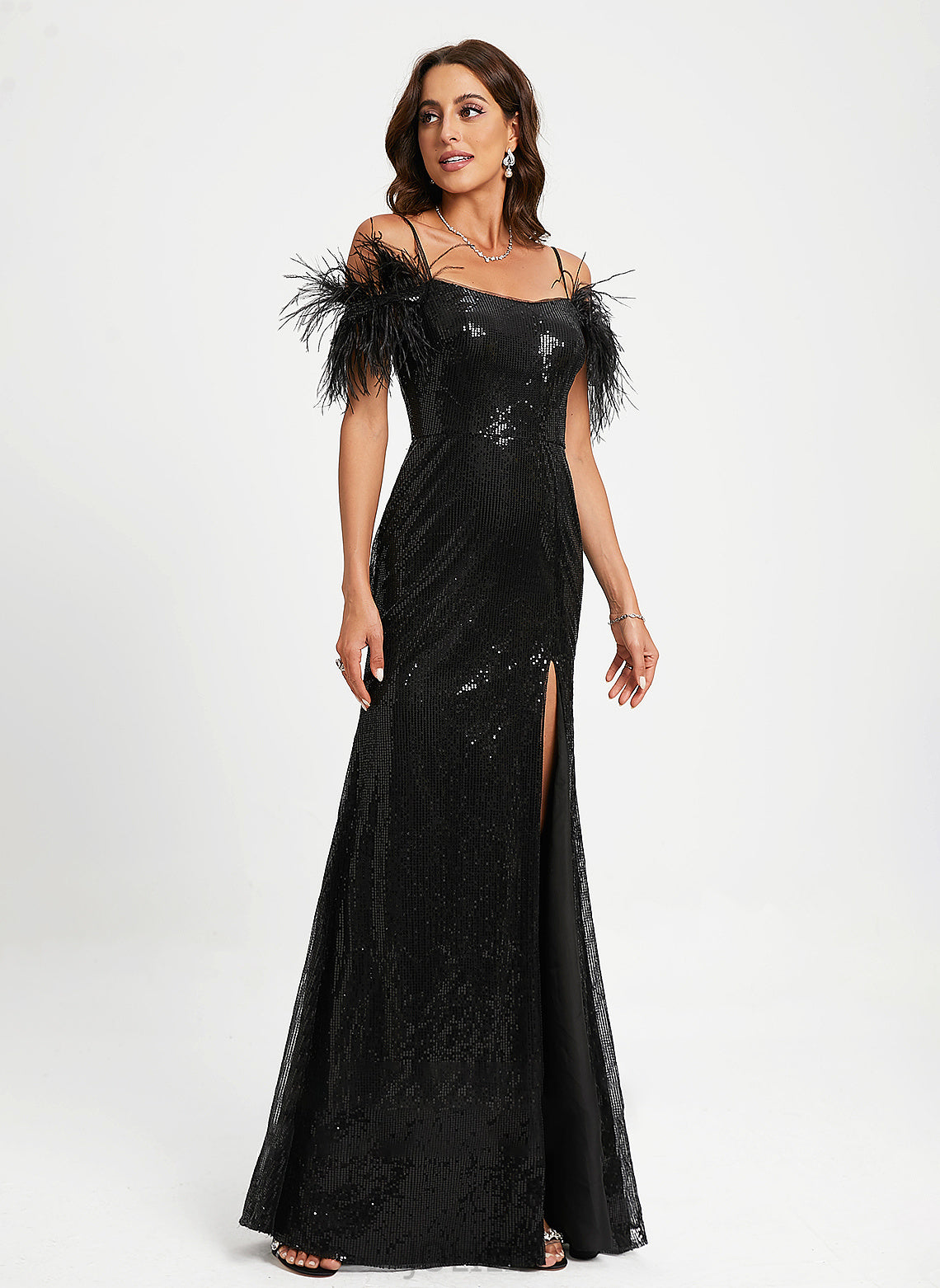 Sheath/Column Scoop Greta Sequins With Floor-Length Sequined Neck Feather Prom Dresses