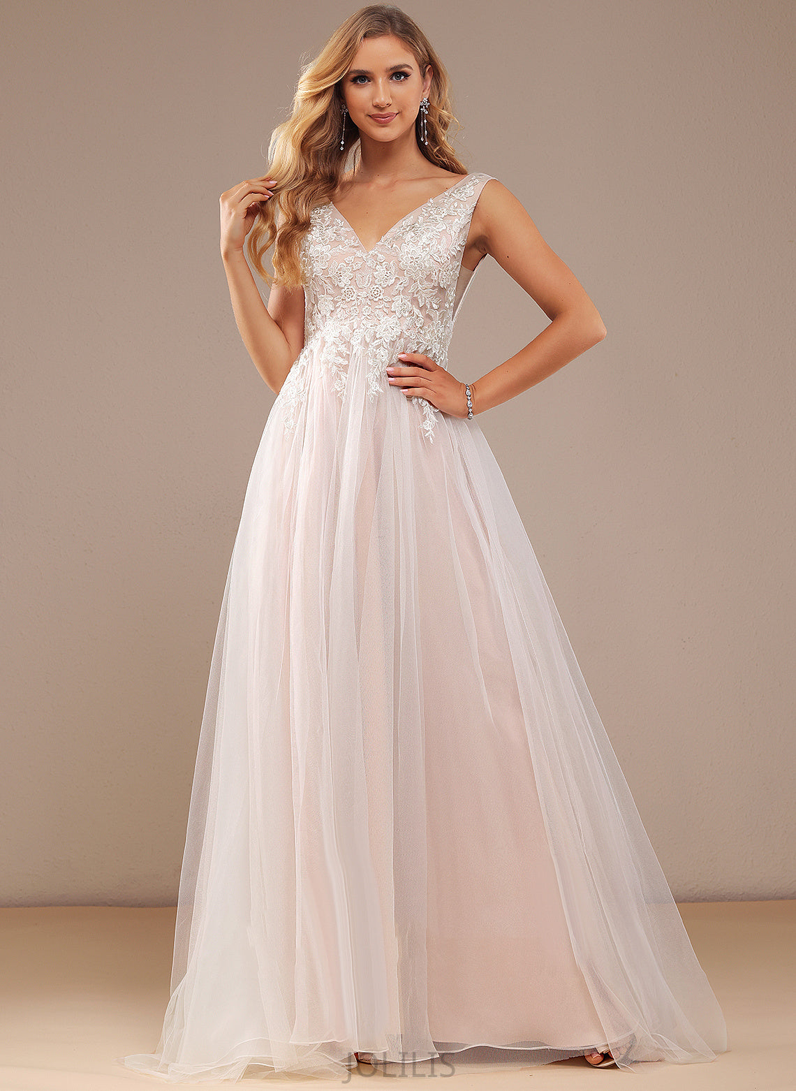 Ball-Gown/Princess Lesley Train Sweep Wedding Dresses Lace Lace V-neck Tulle Dress With Wedding