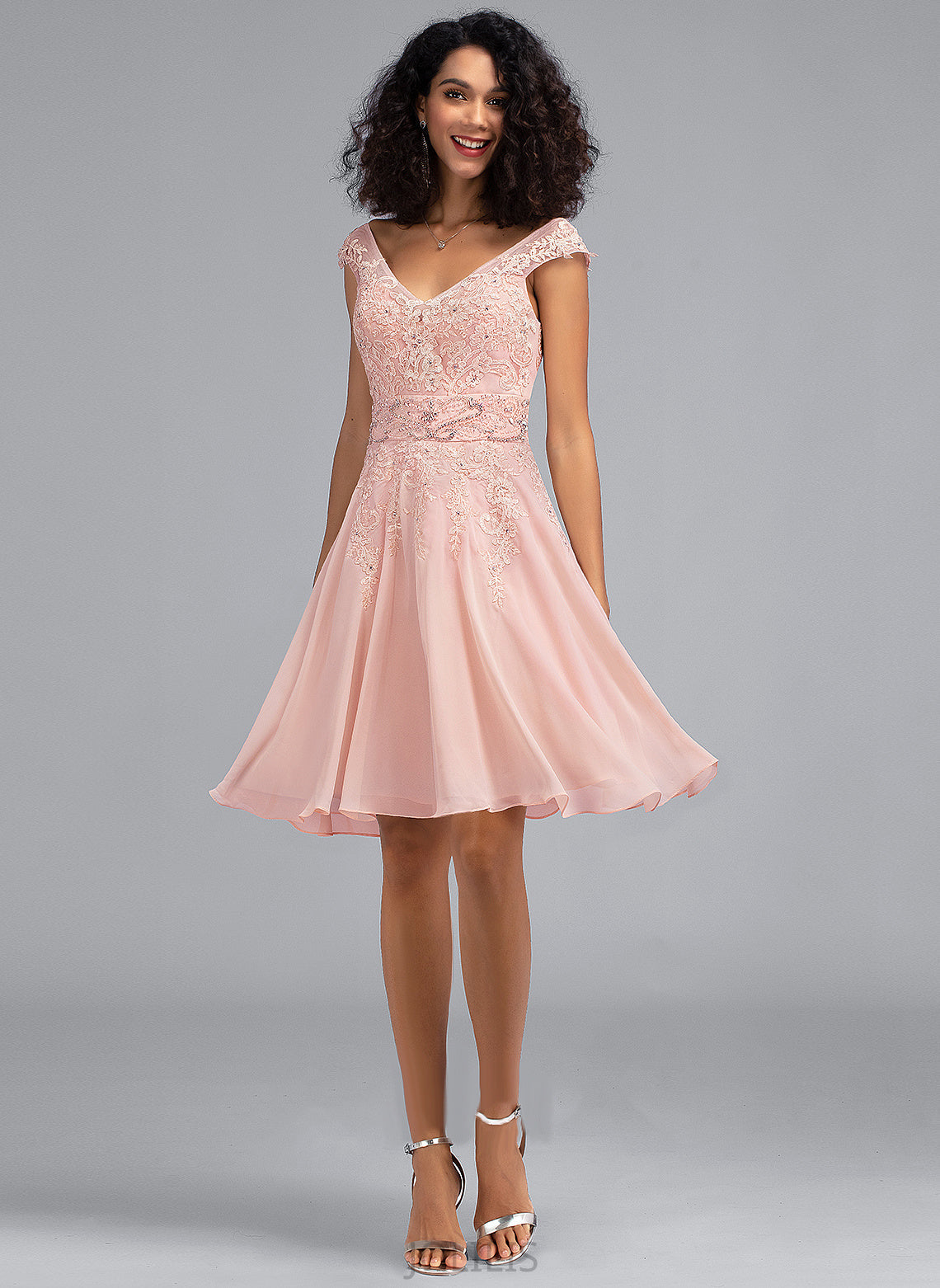 Homecoming Dresses Chiffon Lace V-neck Knee-Length Dress Homecoming With Novia A-Line Beading