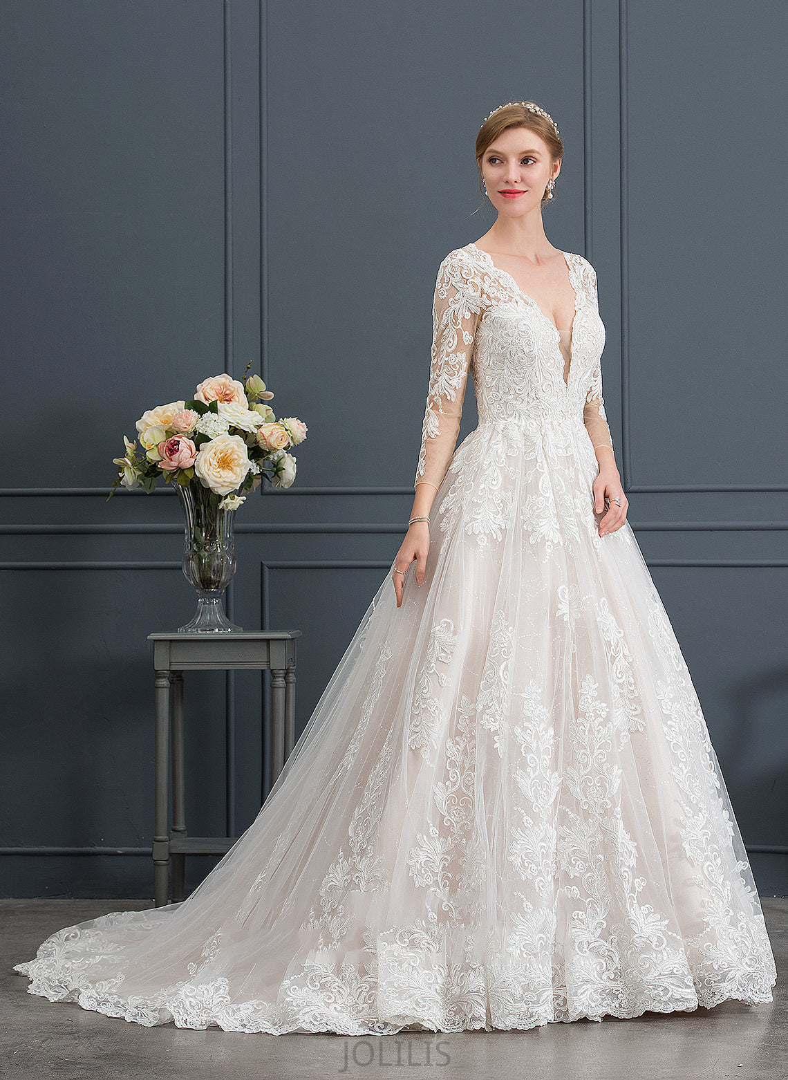 Wedding Dresses Anne Wedding Train Chapel Ball-Gown/Princess Dress V-neck Tulle