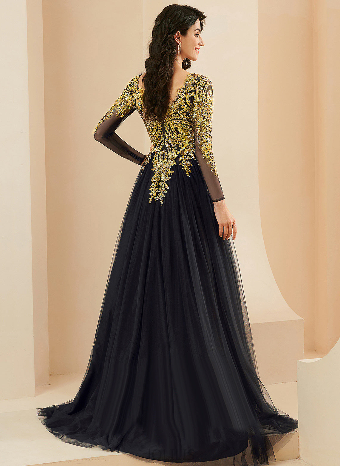 V-neck Sequins With Ball-Gown/Princess Lace Sweep Train Nathaly Prom Dresses