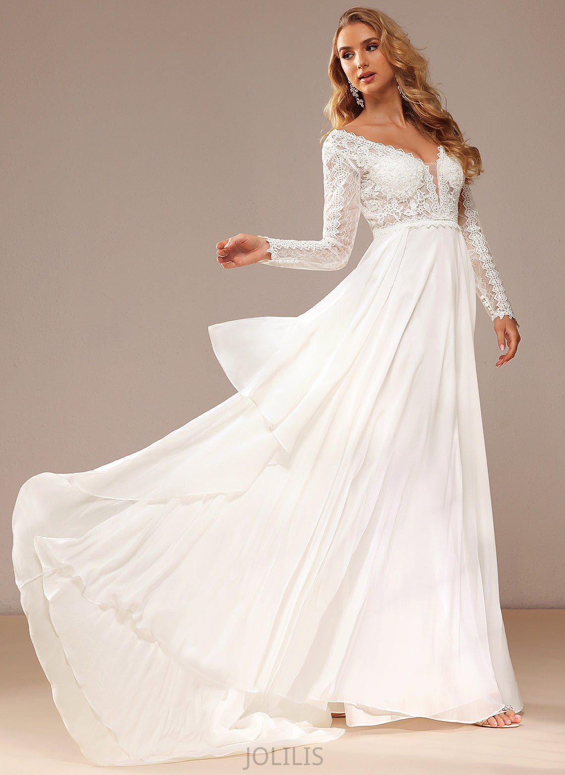 With Dress Court Ruffle Wedding Train Wedding Dresses Lace A-Line V-neck Chiffon Maci Lace