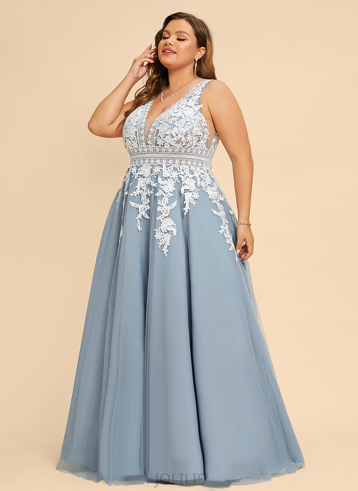 Prom Dresses Floor-Length Tulle Ball-Gown/Princess V-neck Mollie