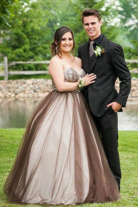 Ball Gown Sweetheart Sleeveless Beading Floor Length Tulle Plus Size Prom Dresses N2232